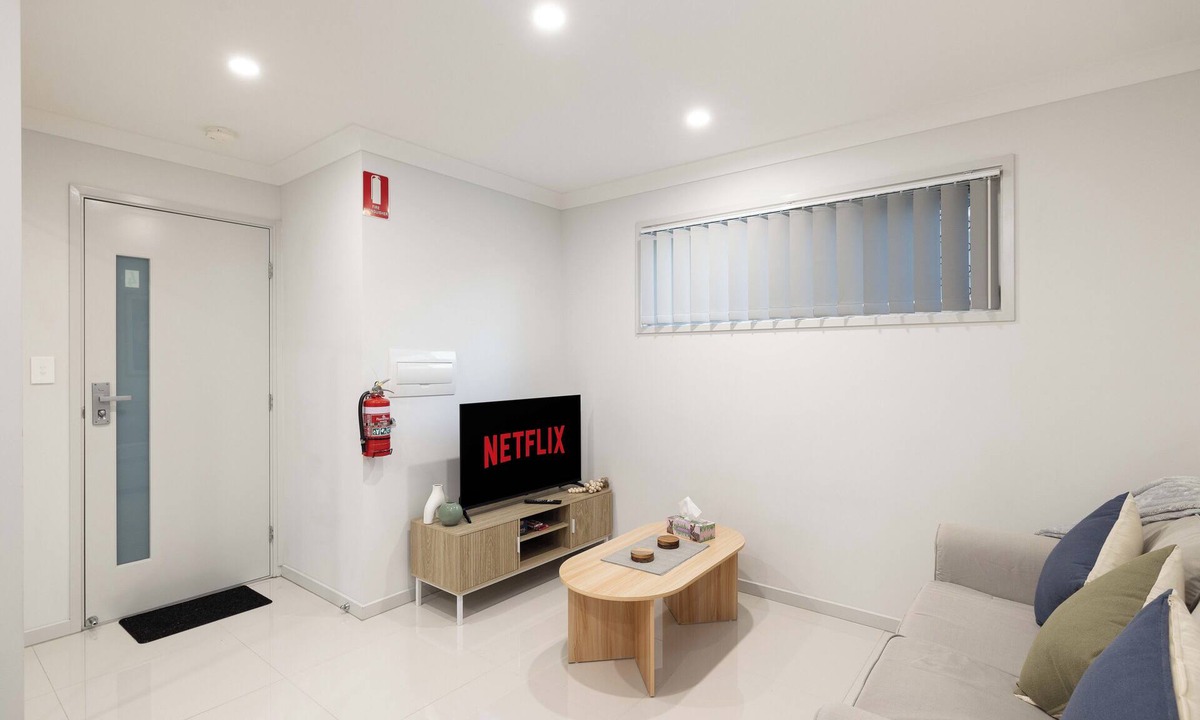Rocklea Apartment | 1 Bdr Apt w/AC | Covered Parking | 431F1