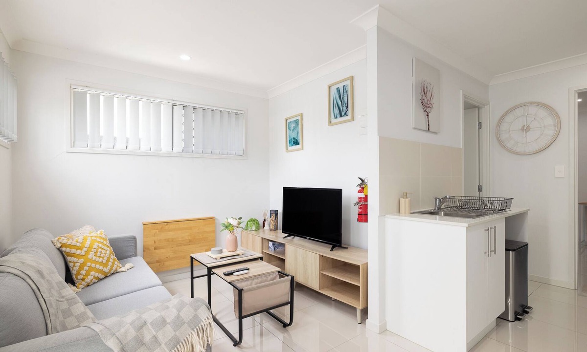 Rocklea Apartment | 1 Bdr Apt w/AC & Kitchen | Parking | 214F1