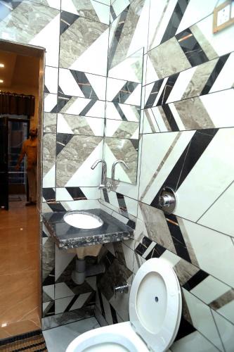 Rohini Apartment | 1 BHK Apartment in Sector 5 Rohini