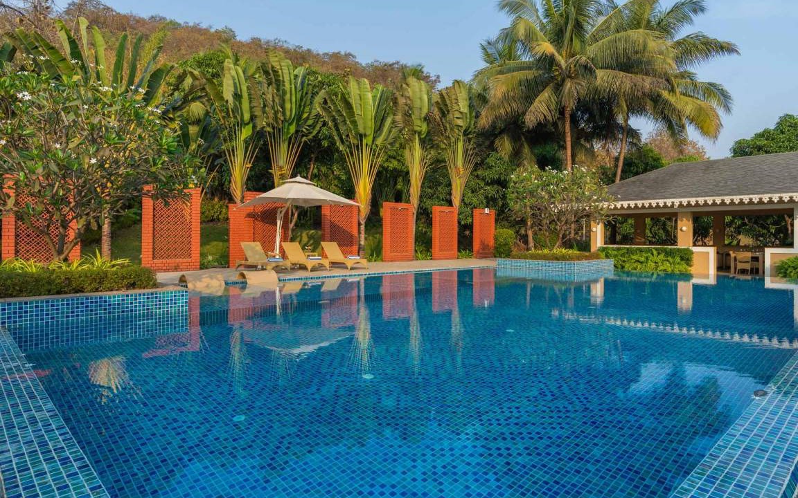 Alibaug Villa | 1393 m² Villa ∙ 8 bedrooms ∙ 24 guests