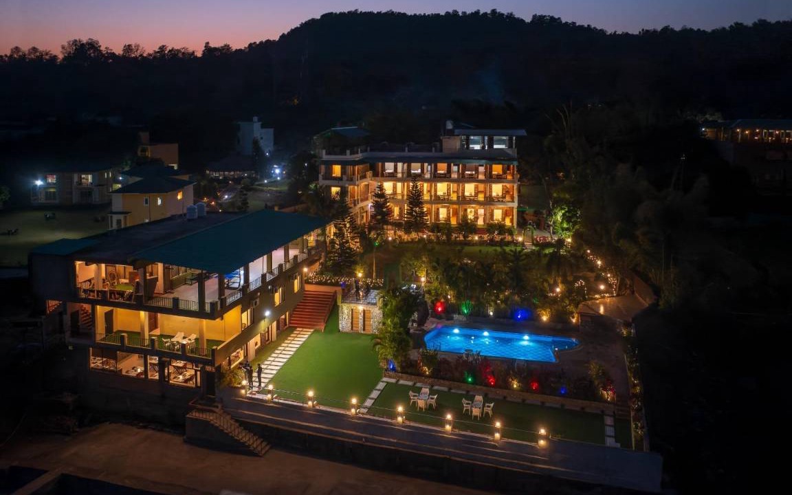 Dhikuli Hotel | 150 m² Hotel ∙ 4 guests