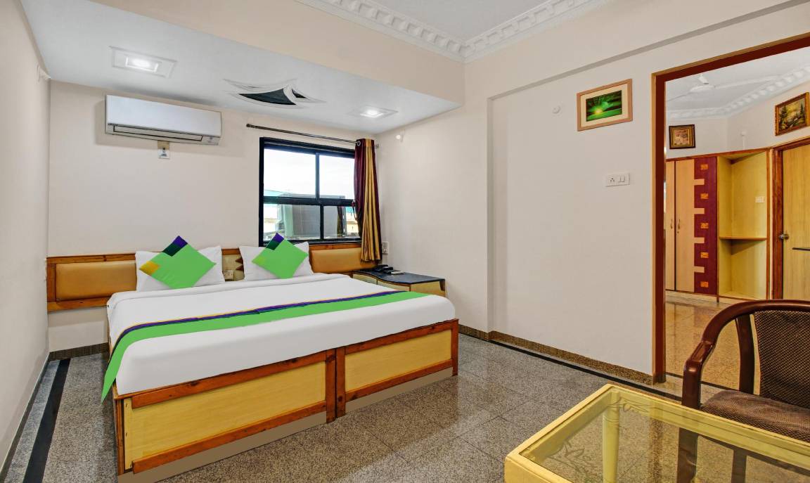 Pimpri - Chinchwad Hotel | 17 m² Hotel ∙ 3 guests