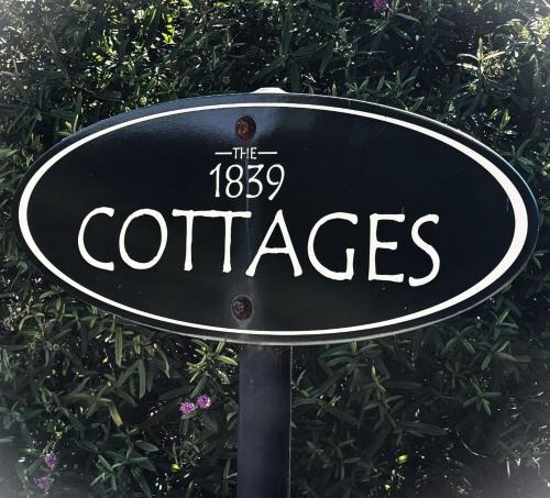 Willunga Bed & Breakfast | 1839 Cottages
