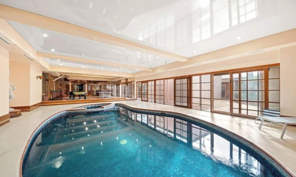 Warrandyte Villa | 1BD 1BTH Serene Retreat in Warrandyte with shared amenities and FREE parking