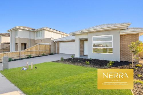 Officer House | 2, Charming Loop, Officer, Vic, 3809