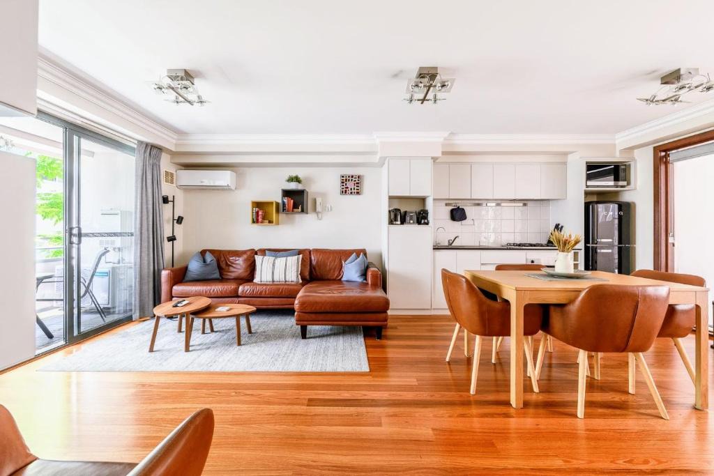 West Perth Apartment | 2 Royal Rest Quality 2BR West Perth-parking
