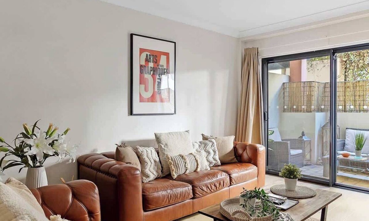 Perth Central Business District Apartment | 2 Spacious Resort 1BR Pool-Tennis-Gym & FREE Parkg