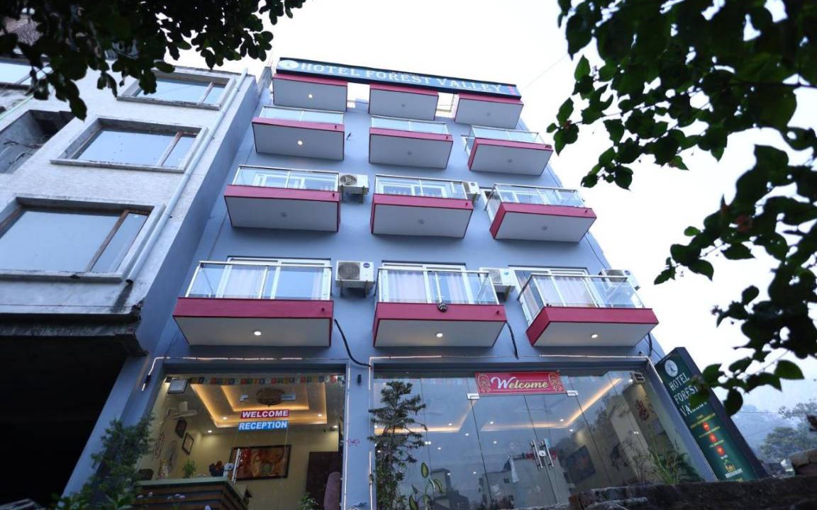 Haridwar Hotel | 21 m² Hotel ∙ 6 guests