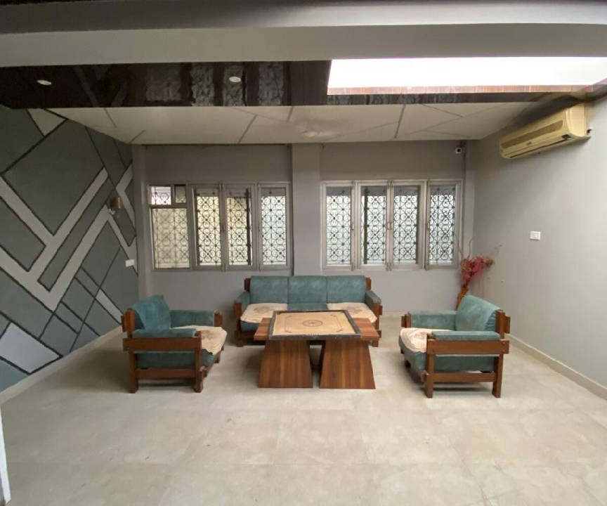Mayapur House | 223 m² House ∙ 7 bedrooms ∙ 25 guests