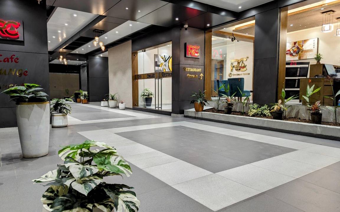 Silvassa Hotel | 240 m² Hotel ∙ 4 guests