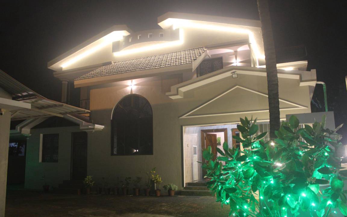 Mangalore House | 2400 m² House ∙ 4 bedrooms ∙ 20 guests