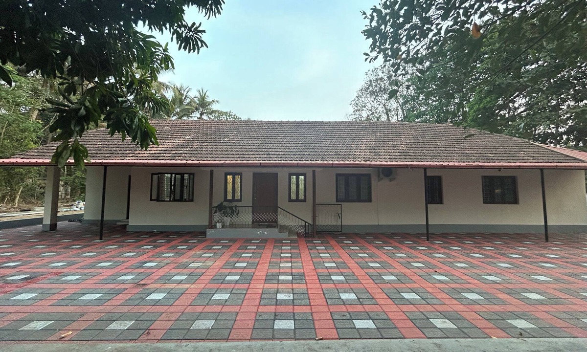 Adyar House | 2BHK Private Entire House - Glanwoods Inn