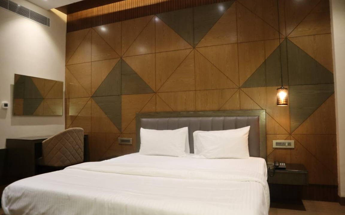 Vellore Hotel | 300 m² Hotel ∙ 4 guests