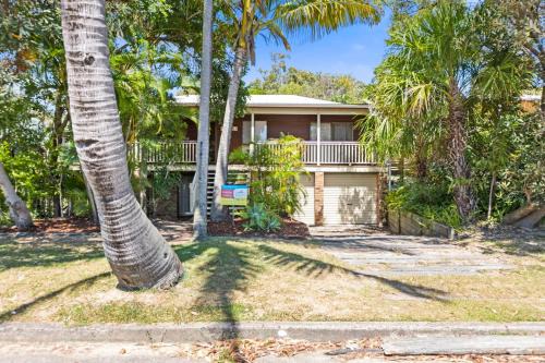 Rainbow Beach House | 33 Cooloola Drive Rainbow Beach