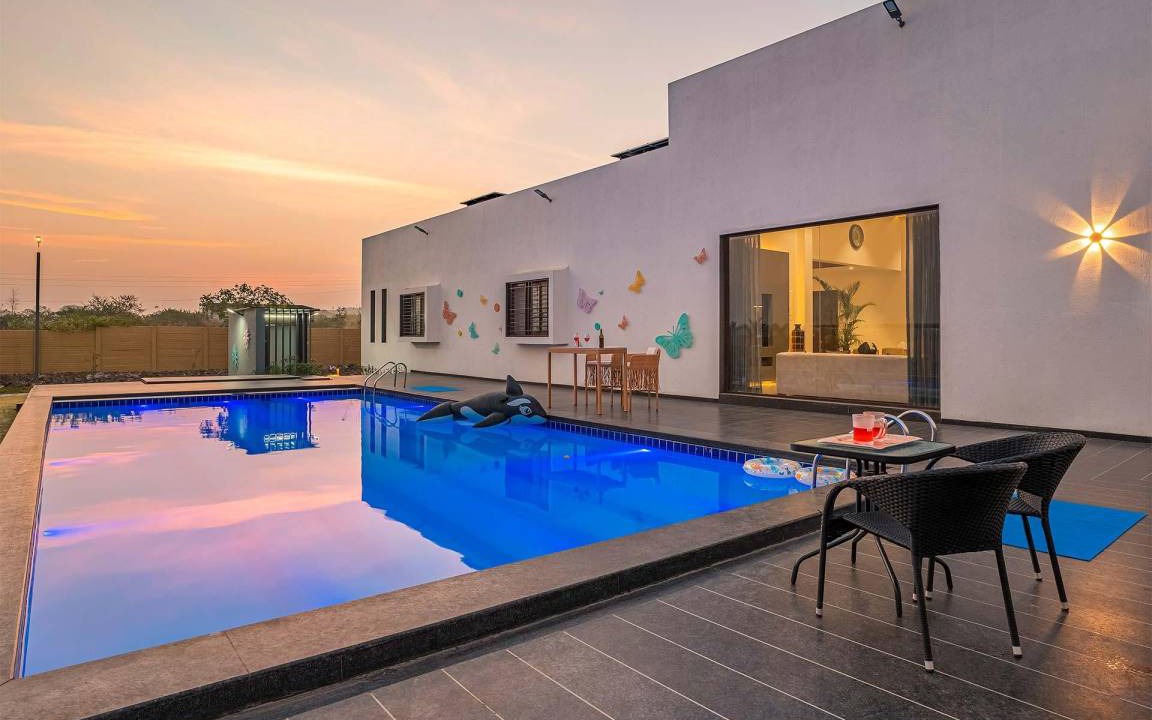 Nashik Villa | 334 m² Villa ∙ 4 bedrooms ∙ 12 guests