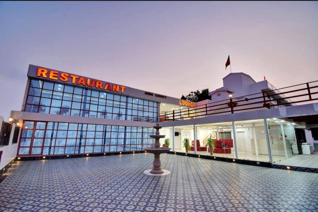Rampur Hat Hotel | 350 m² Hotel ∙ 4 guests