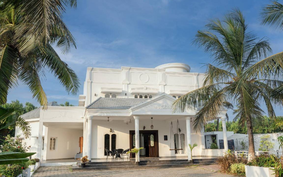 Kanathur Villa | 350 m² Villa ∙ 4 bedrooms ∙ 16 guests