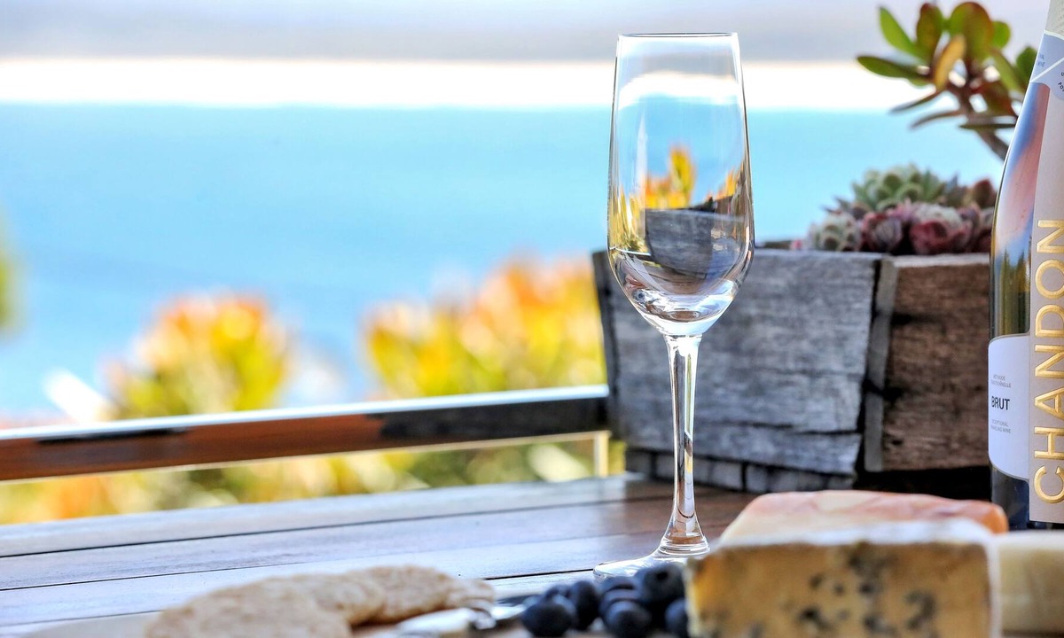 Merimbula Apartment | 4 Points of View 2 bedroom apartments - 5+ nights