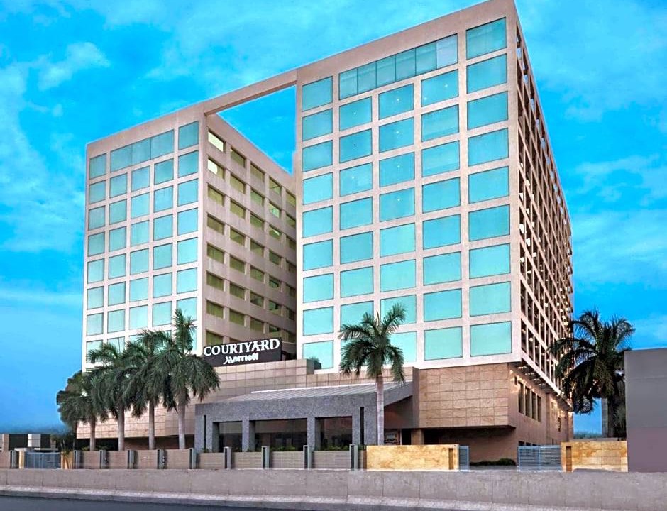 Teynampet Hotel | 4-Star Hotel ∙ Courtyard by Marriott Chennai