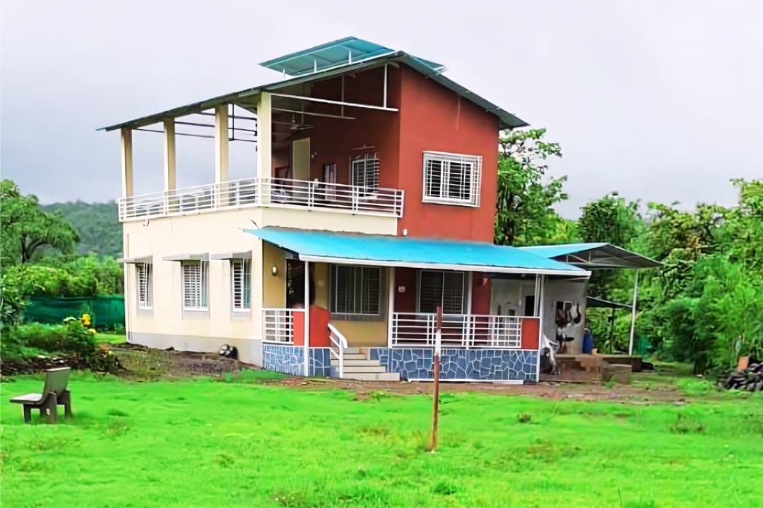 Alibaug House | 400 m² House ∙ 2 bedrooms ∙ 6 guests