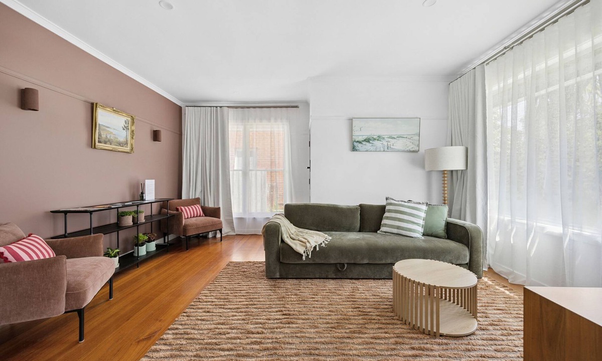 East Geelong House | 416 Coastline - Refurbished stay in East Geelong