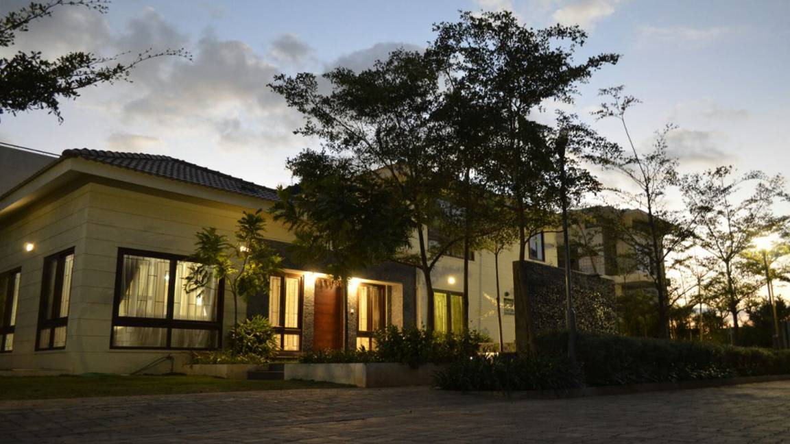 Chikkaballapur Villa | 4250 m² Villa ∙ 4 bedrooms ∙ 10 guests