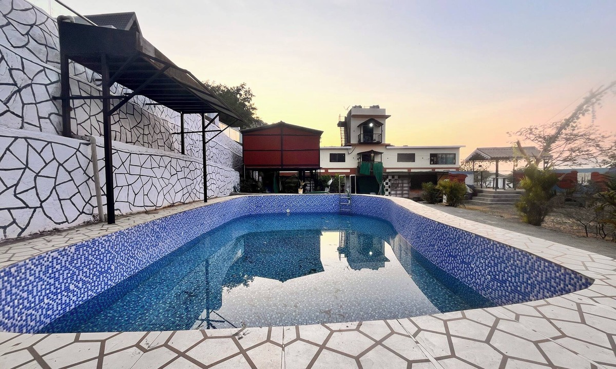Kadadhe Villa | 4BHK Casa Atlas Villa by Staymist
