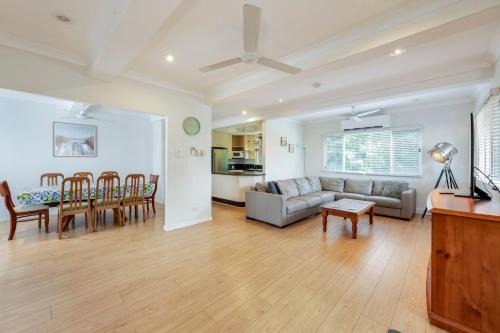 Bargara House | 55 See Street Bargara