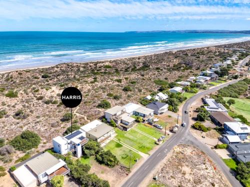 Goolwa South House | 61 Bristow-Smith Avenue Goolwa South - Linen Included