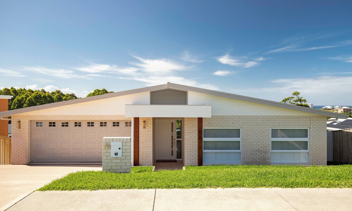 Red Head House | 76 Red Head Road with luxurious outdoor pool