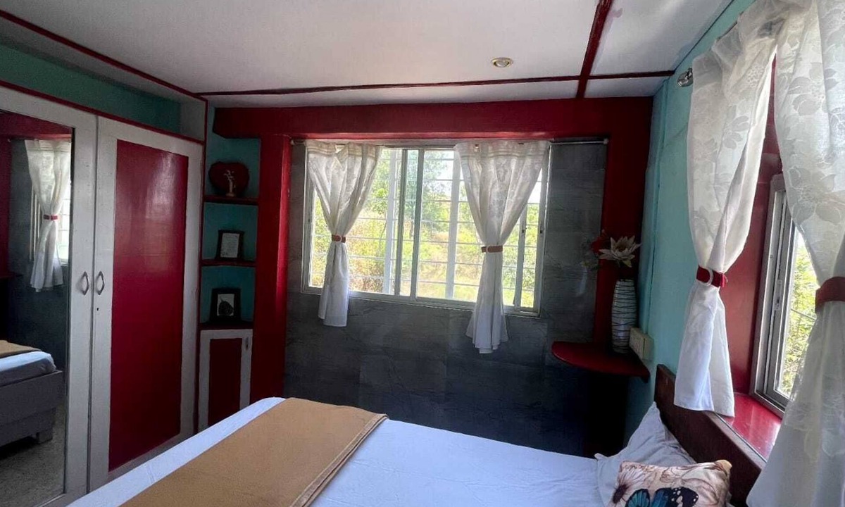 Mahabaleshwar Villa | A boutique homestay with private access to the tableland.