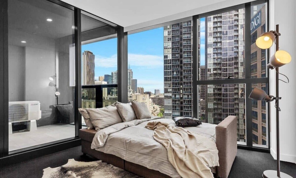 Carlton South Apartment | A Cozy Apt, Only a 5-min Walk to Victoria Market