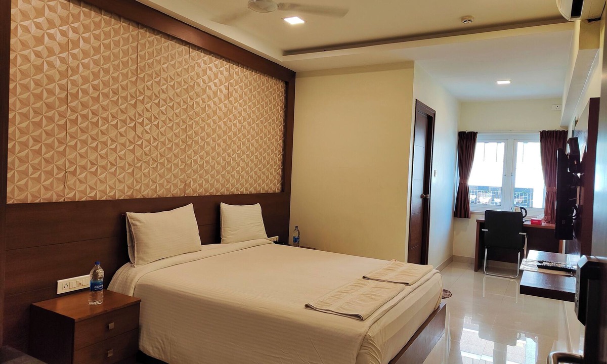 Chennai Hotel | A&M Rooms and Residences