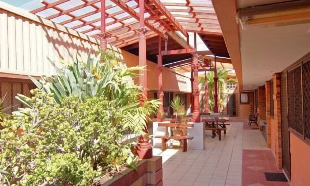 Taree Hotel | A Railway Lodge