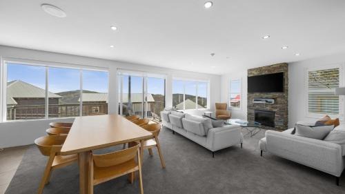 Hotham Heights Apartment | Absollut 2
