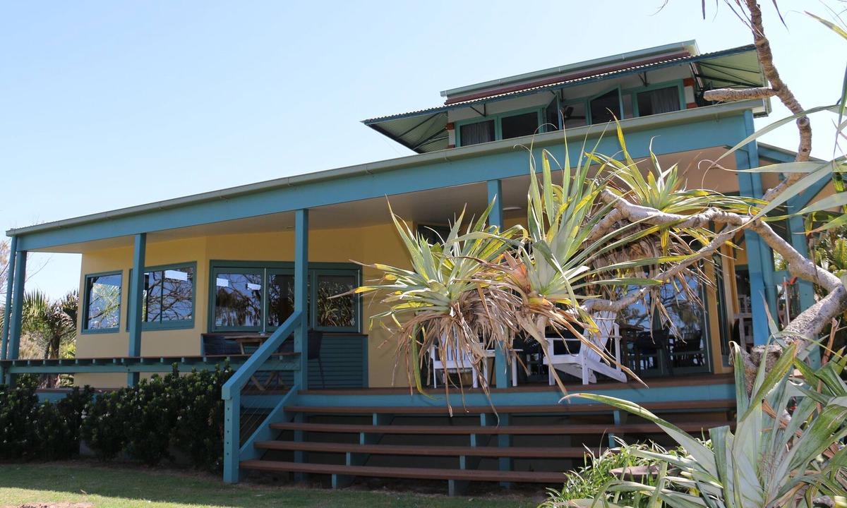 Currimundi House | Absolute Beach Escape