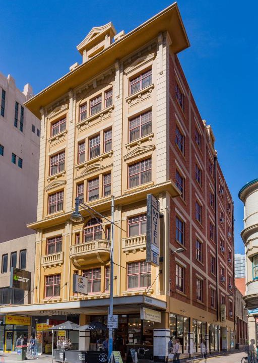 Adelaide Central Business District Hotel | Adelaide Paringa