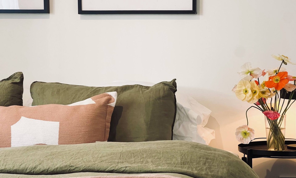 Orange Apartment | Affordable & Luxurious | The Baker's Bed Guest Suite