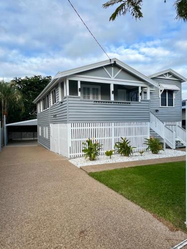 The Range House | Agnes House