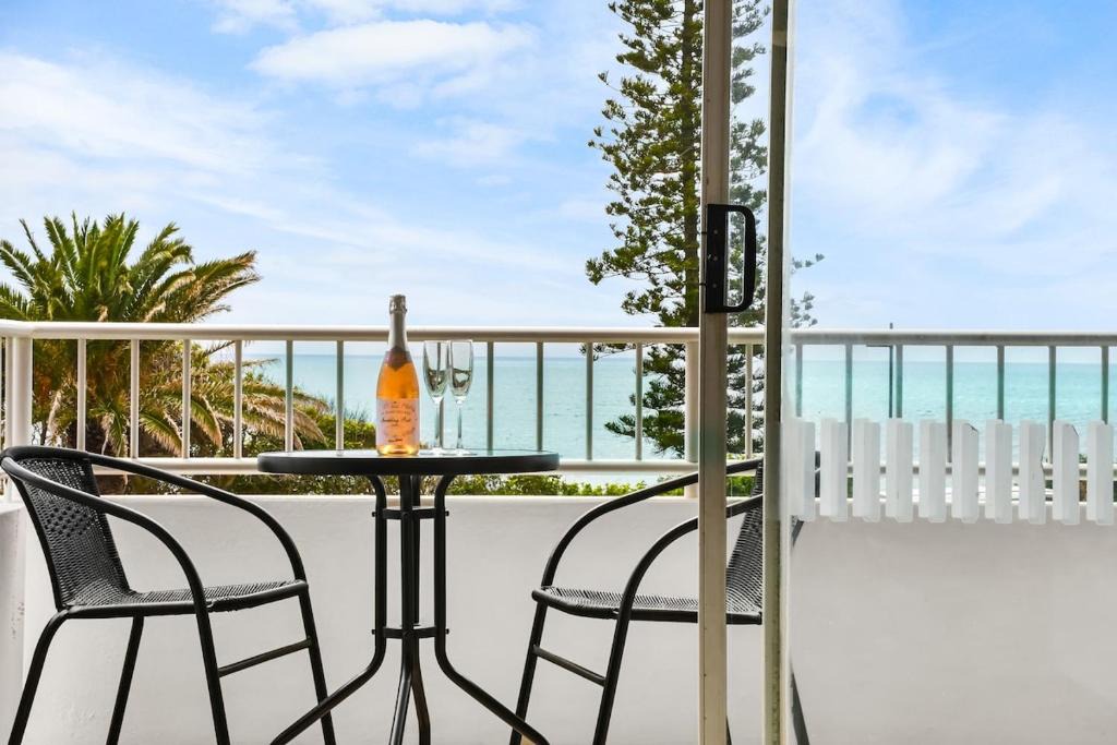 Alexandra Headland Apartment | Alex Beach Apt Bilgola4