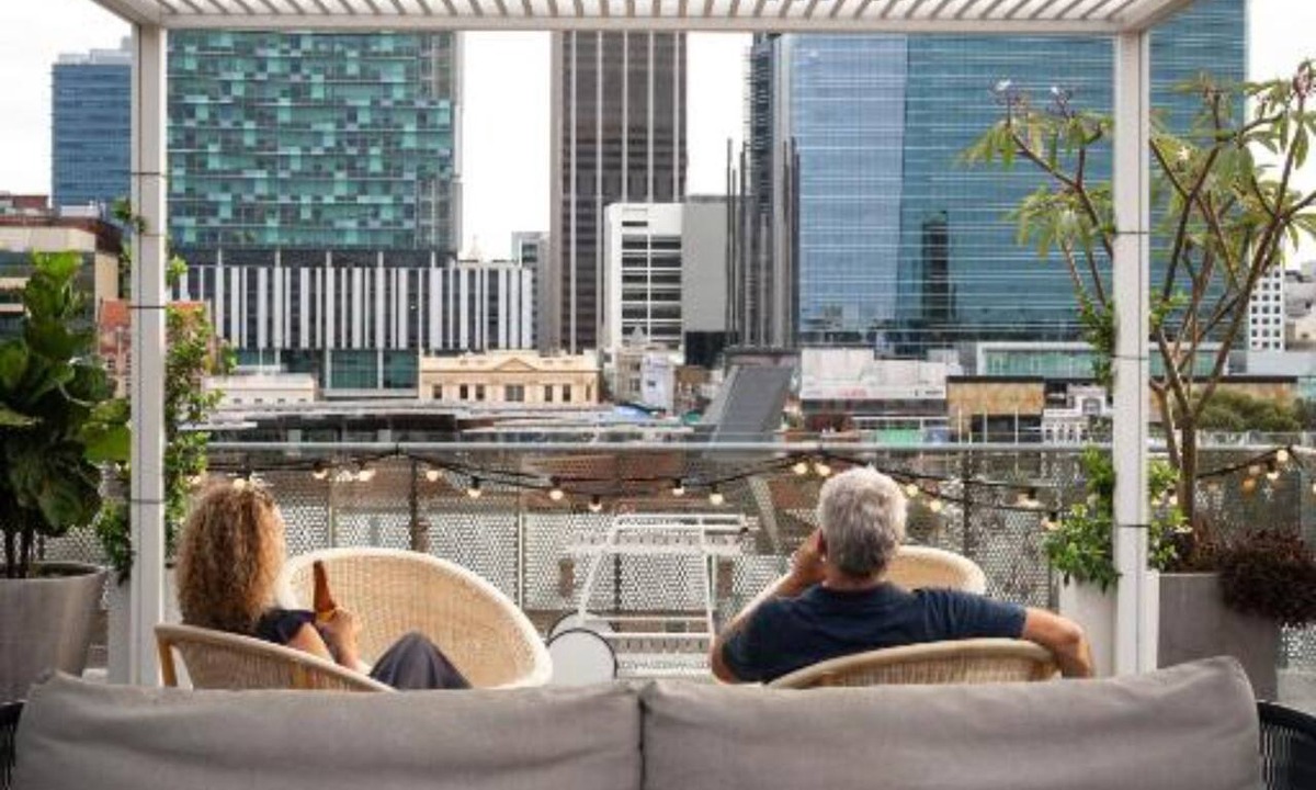 Perth Hotel | Alex Hotel