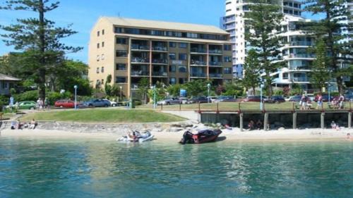 Caloundra Apartment | Allamanda Place Unit 5