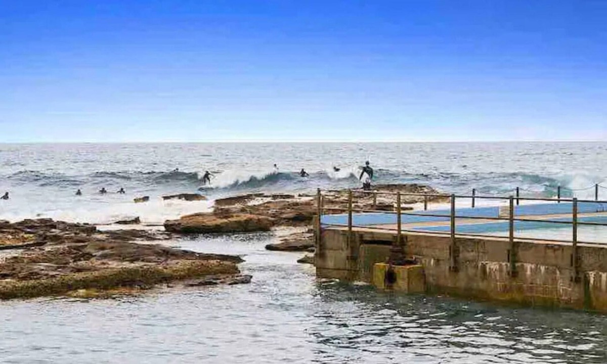 Dee Why Apartment | Allure on The Beach - BEACHFRONT - Wi-Fi