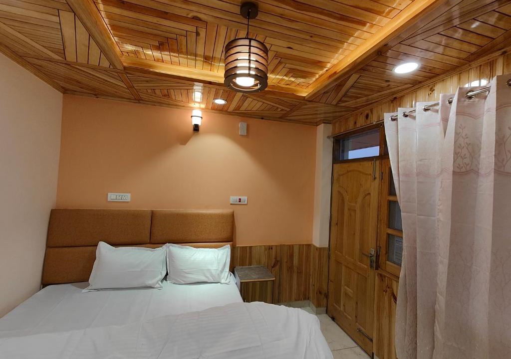 Theog House | Alpine Valley Homestay