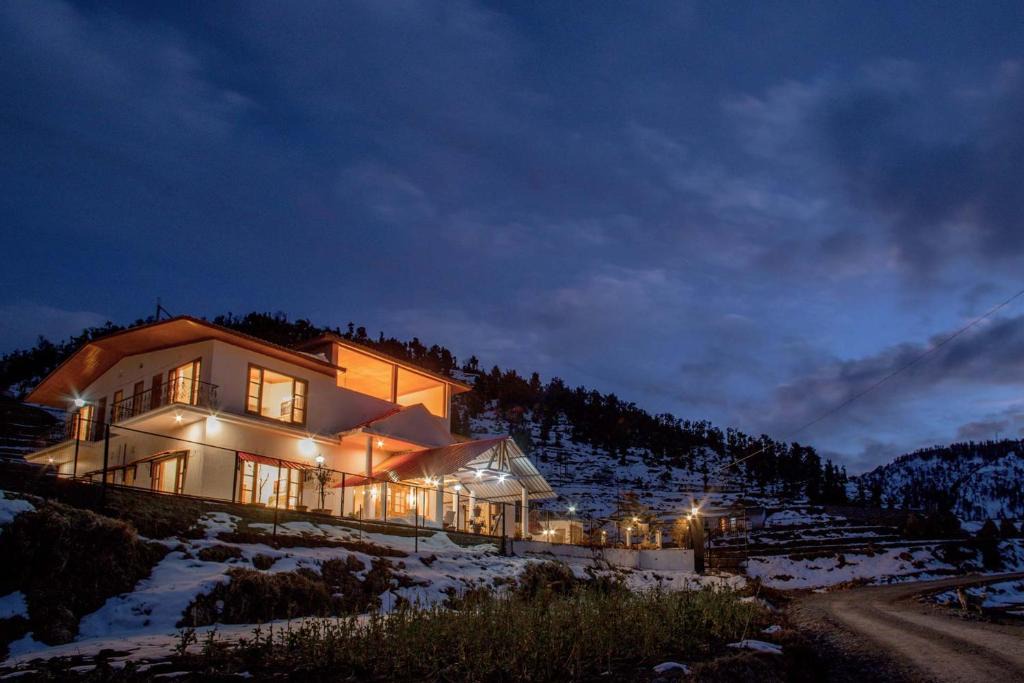 Tehri Range House | Amala by VEO - Part of StayVista
