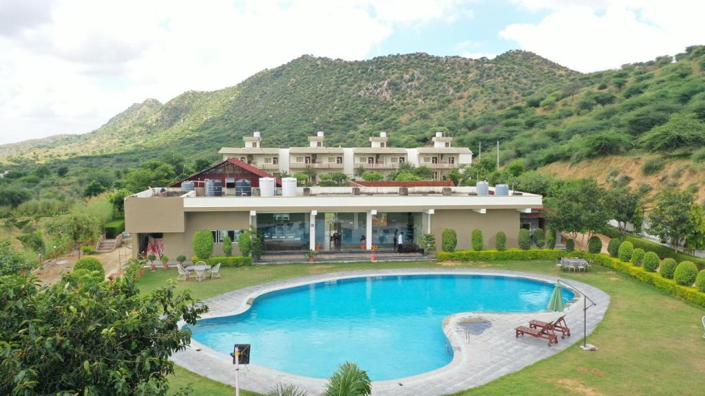 Village Hokra Hotel | Amar Bagh Resort