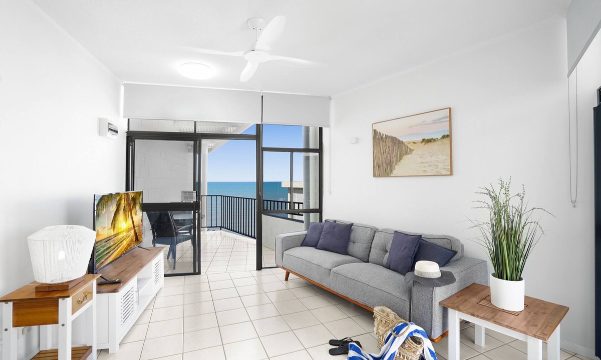 Trinity Beach Hotel | Amaroo at Trinity