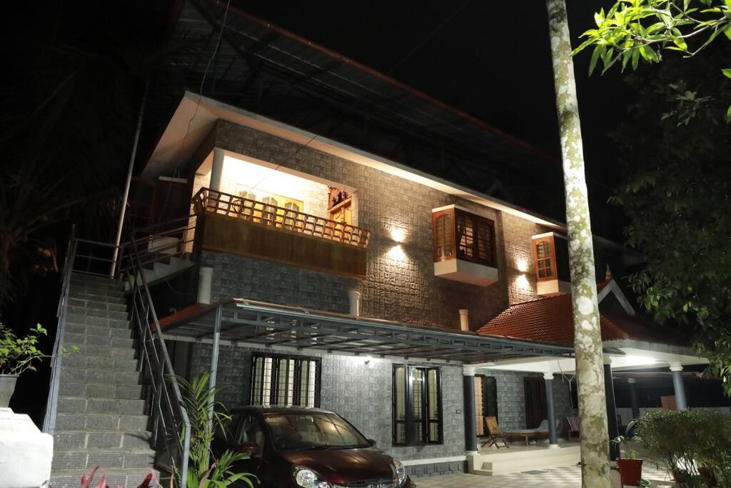 Vaikom House | Anandam Stays - Premium 3BHK plush homestay, Vaikom near Kumarakom