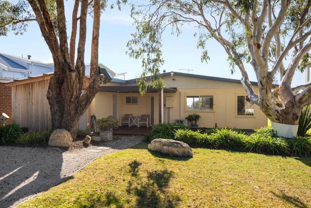 Ventnor House | Anmere Cottage