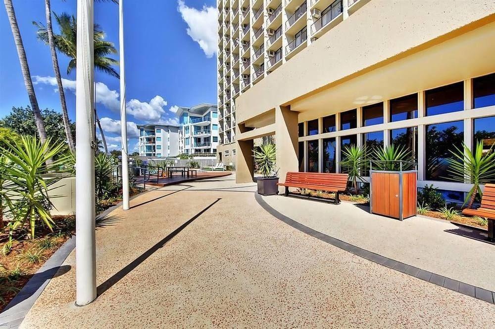 North Ward Hotel | Aquarius on The Beach